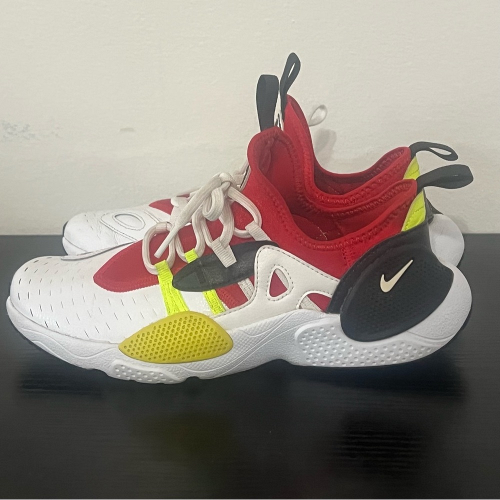Nike Huarache E.D.G.E.BG  Red and White